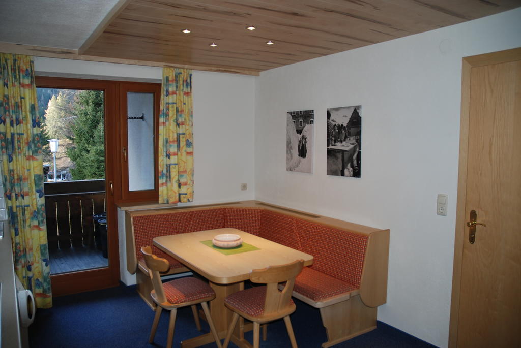 Haus Saumspitz Apartamento Sankt Anton am Arlberg Exterior foto