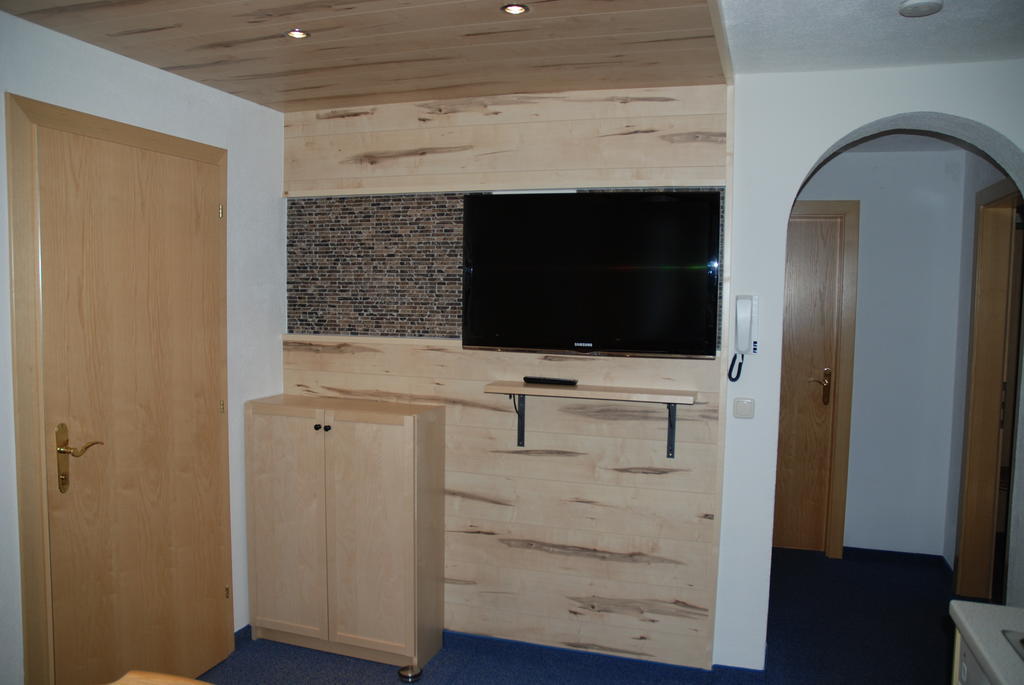 Haus Saumspitz Apartamento Sankt Anton am Arlberg Quarto foto